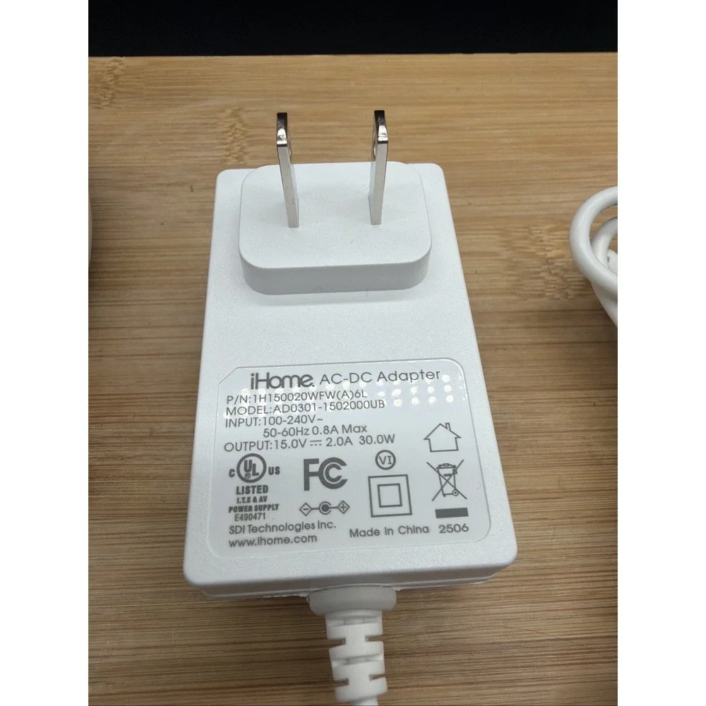 iHome PowerPlant USB Charger Faux Succulent 3 USB Charging Ports USB-C/USB-A NEW